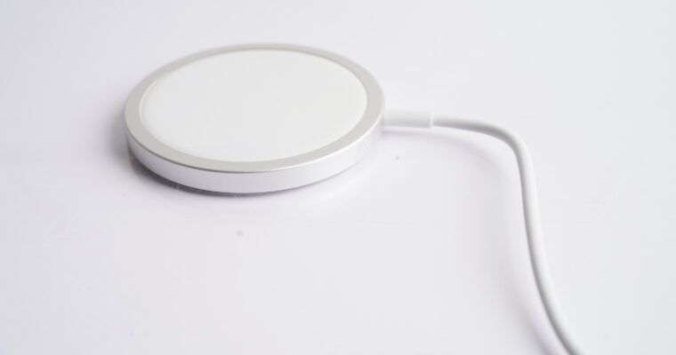 ¿Qué es MagSafe en iPhone y cómo usarlo?