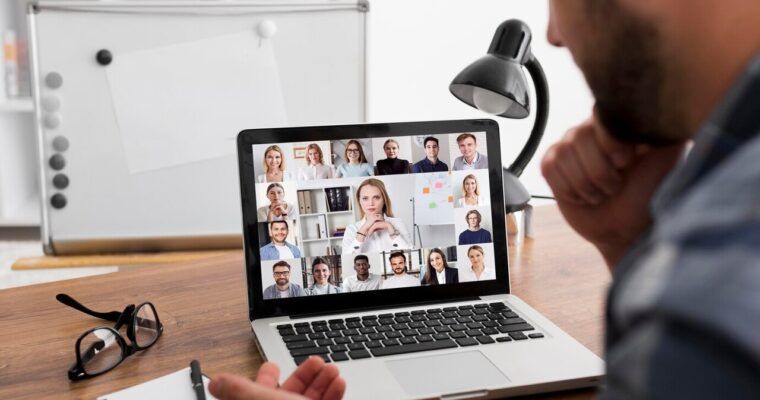 El mejor equipo necesario para realizar videoconferencias profesionales