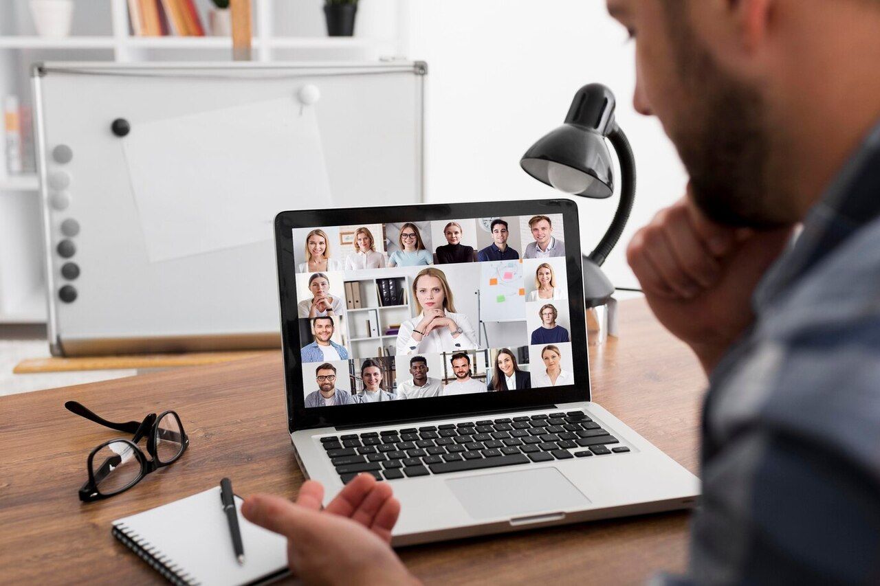 El mejor equipo necesario para realizar videoconferencias profesionales