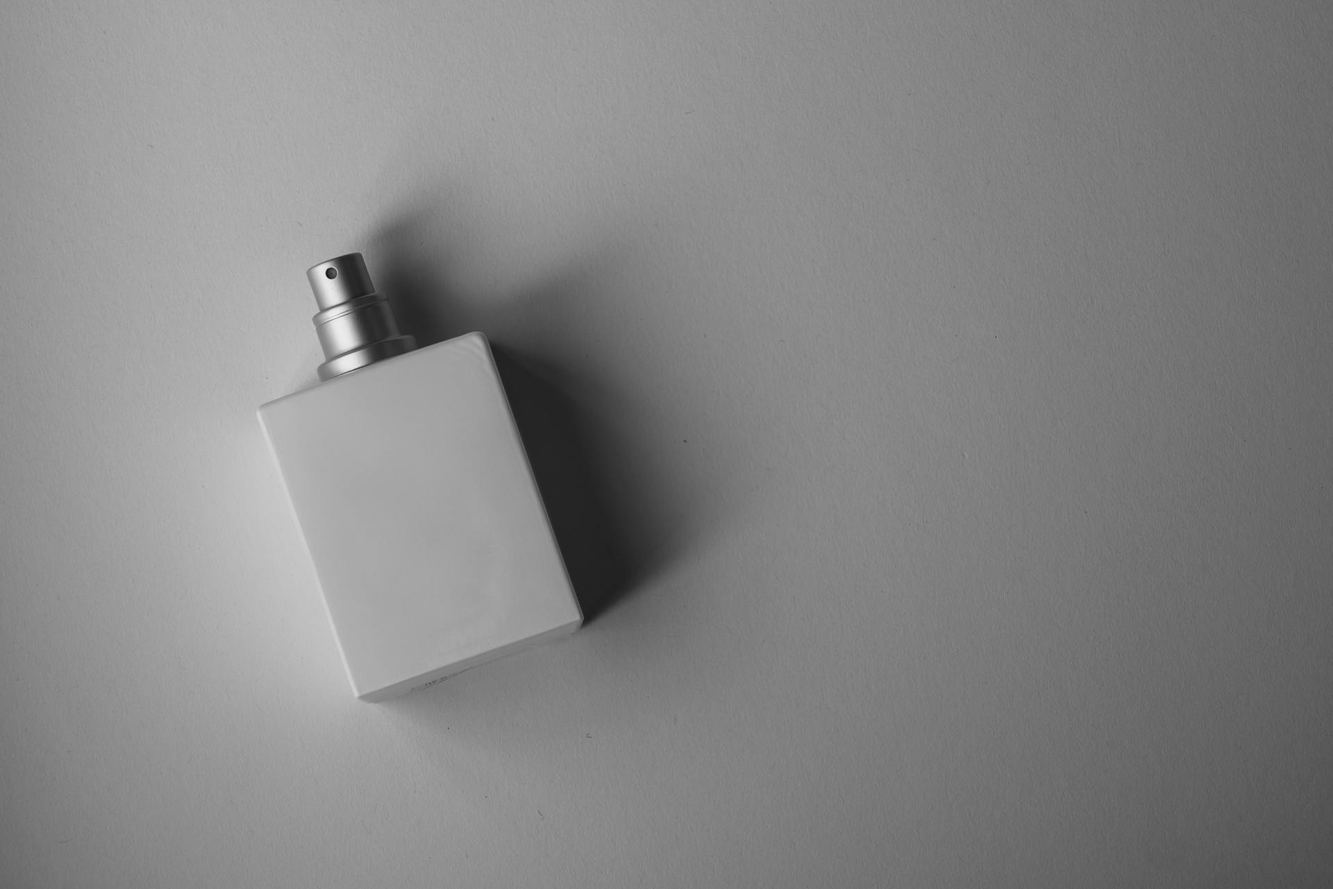 Cómo crear tu propia marca de perfumes: Opciones de fabricación para tiendas físicas